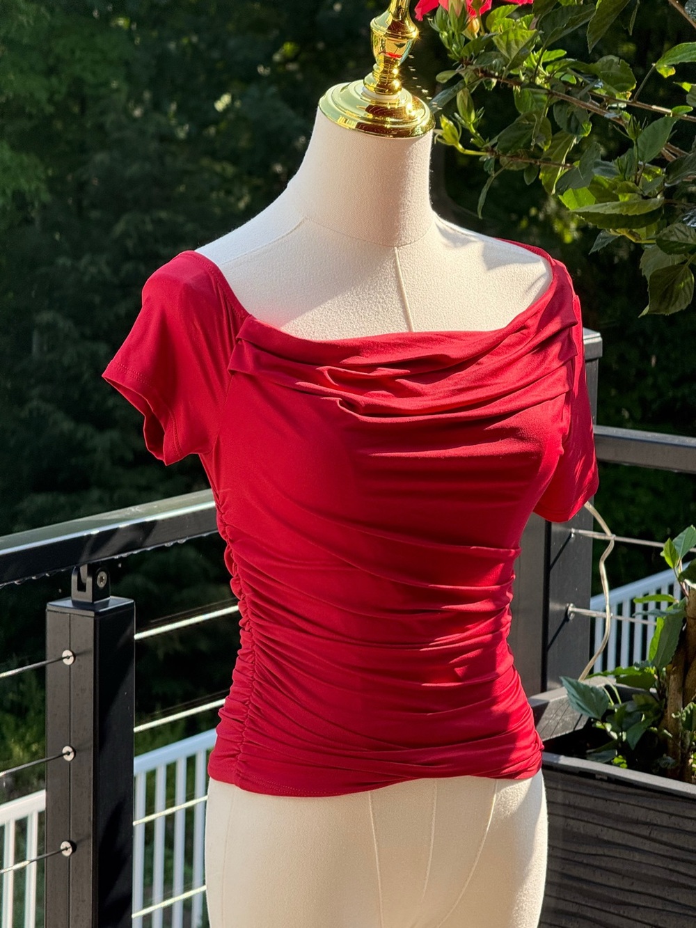 Windsor NWT Red Ruched Off-Shoulder Women’s Top